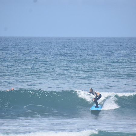Surf Yoga Ericeira Guest House Eksteriør billede