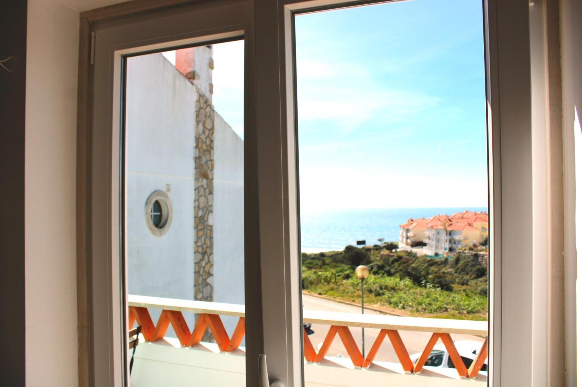 Surf Yoga Ericeira Guest House Eksteriør billede